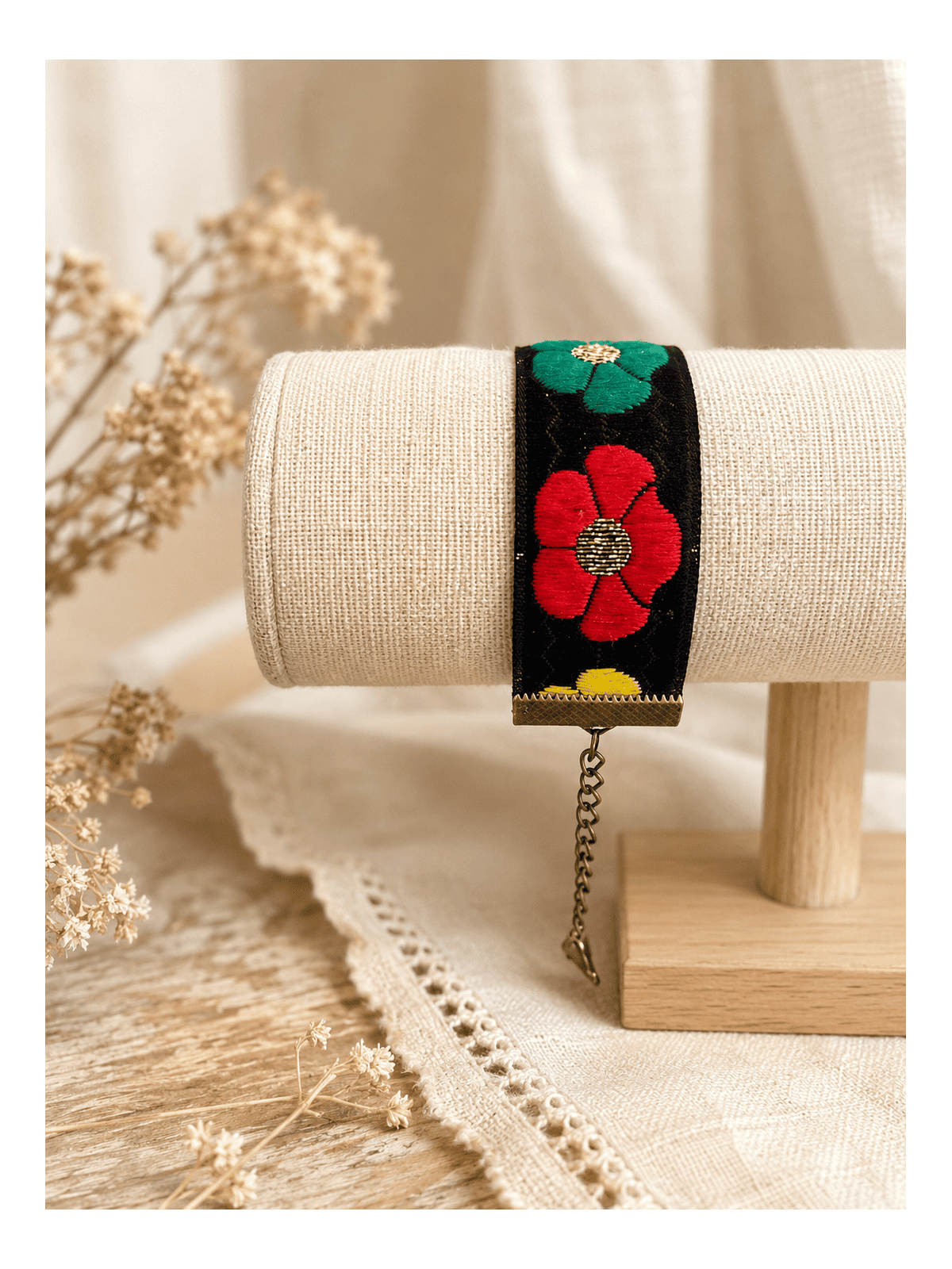 Bracelet noir Fleuri Bleu Bohème Chic  Bijou Artisanal Femme