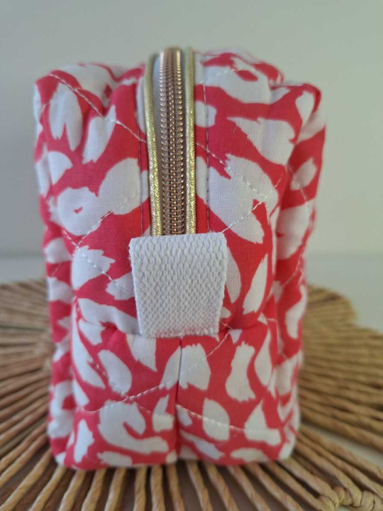 Trousse de toilette à compartiments
