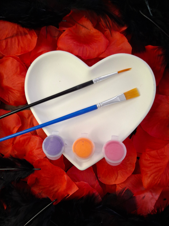 Coeur en plâtre à peindre