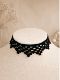 Collier Vintage ras de cou en dentelle ancienne aux fuseaux noire 