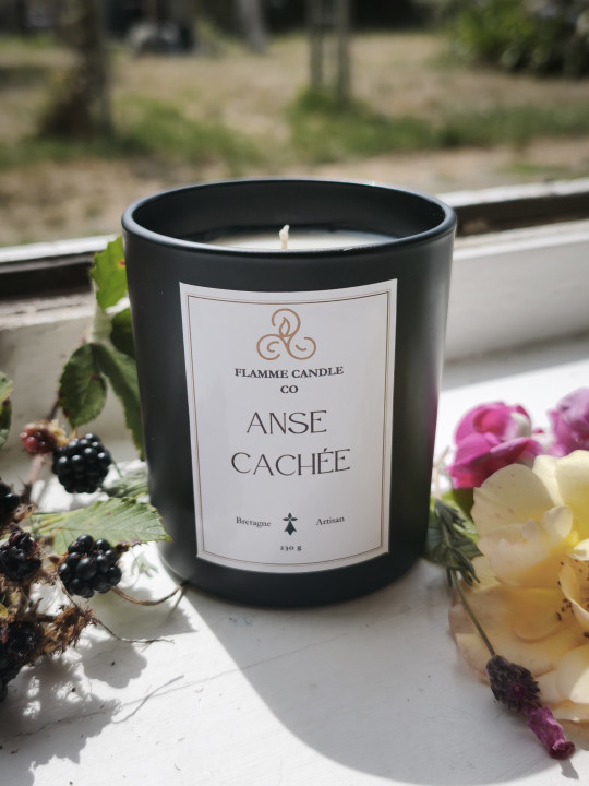 Anse Cachée - Bougie parfumée artisanale fabriquée en Bretagne