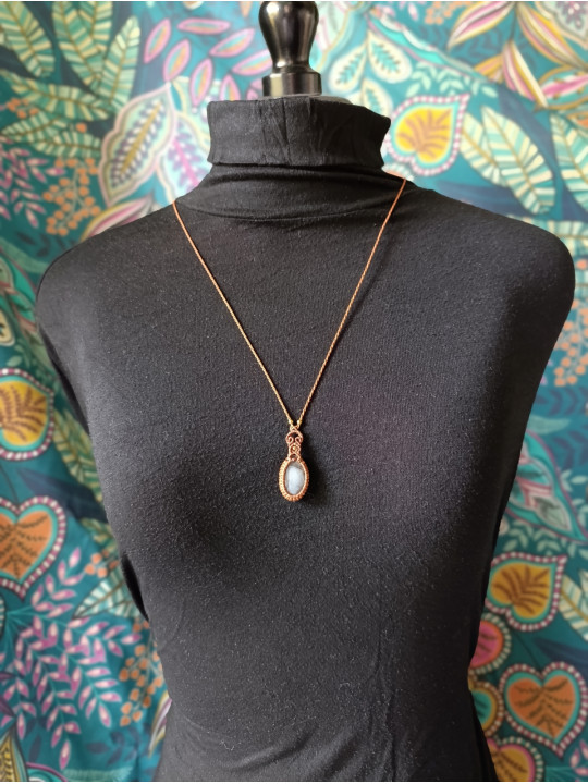 collier micromacramé pierre agate