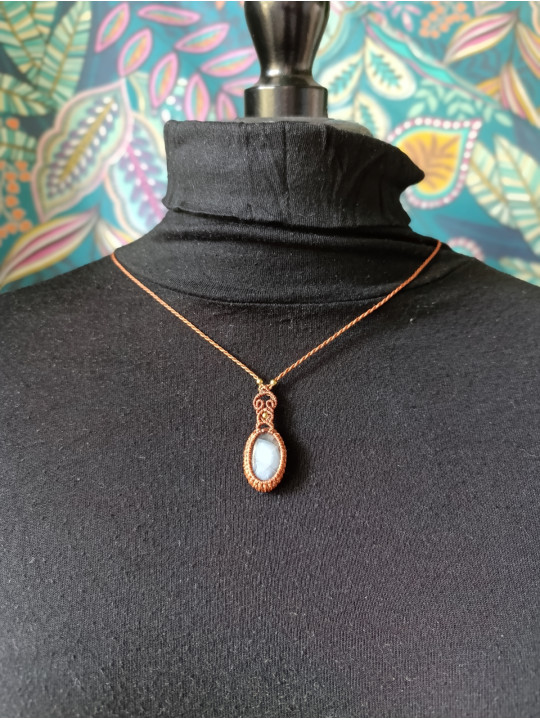 collier micromacramé pierre agate