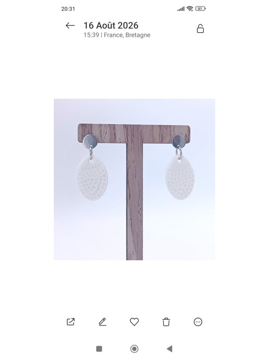 Boucles d'oreilles en porcelaine texturée 