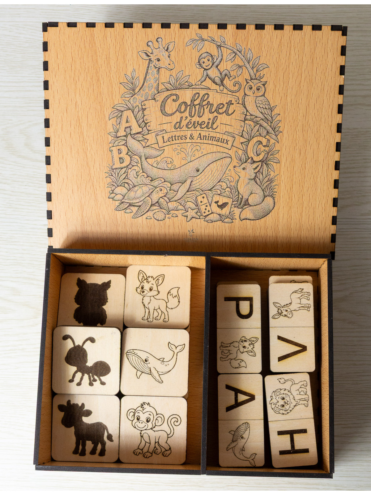 Coffret d’éveil en bois – Lettres & Animaux