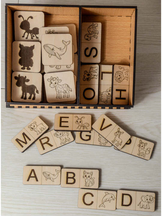 Coffret d’éveil en bois – Lettres & Animaux