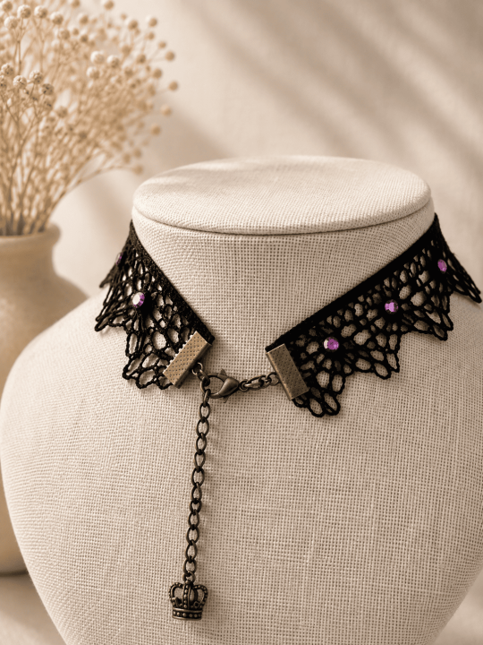 Collier ras-de-cou dentelle noire et strass rose fuchsia antique lace
