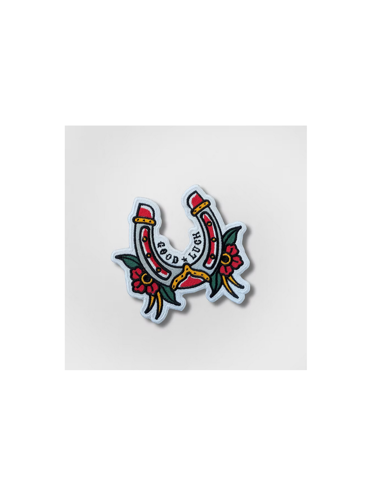 Patch Brodé Thermocollant – Fer à Cheval "Good Luck" Style Tatouage Traditionnel