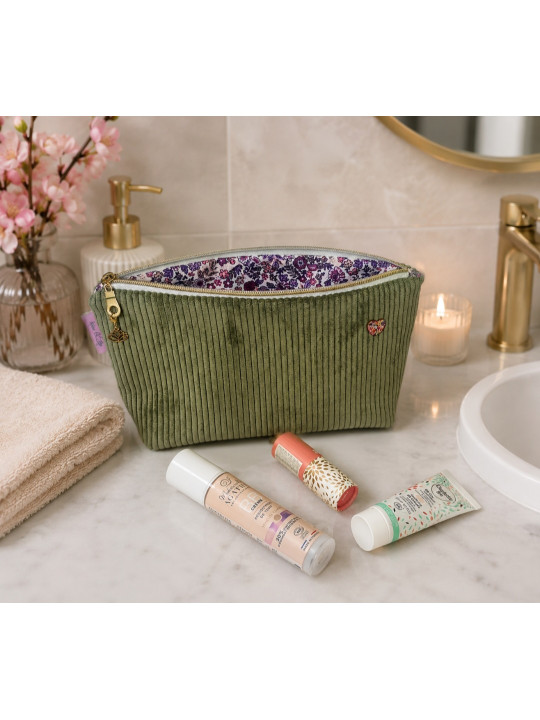 Grande trousse en velours côtelé vert