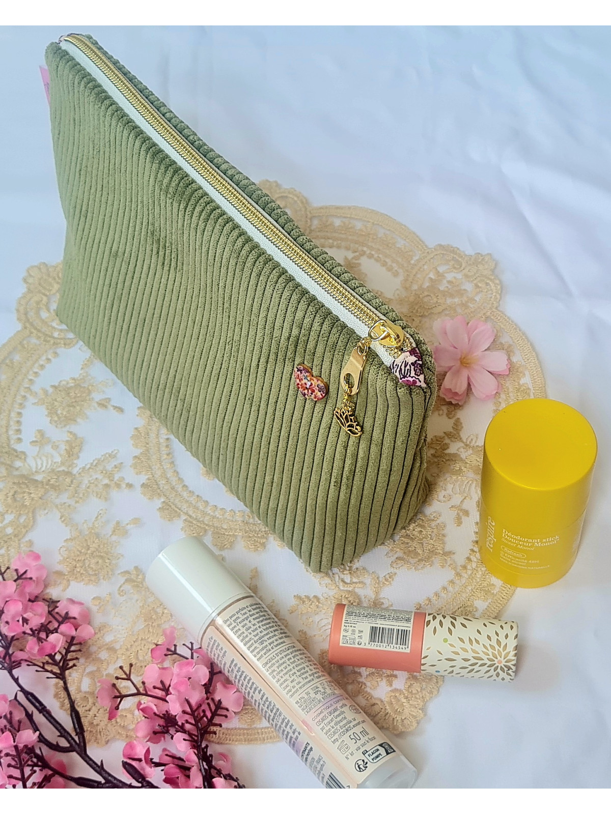 Grande trousse en velours côtelé vert