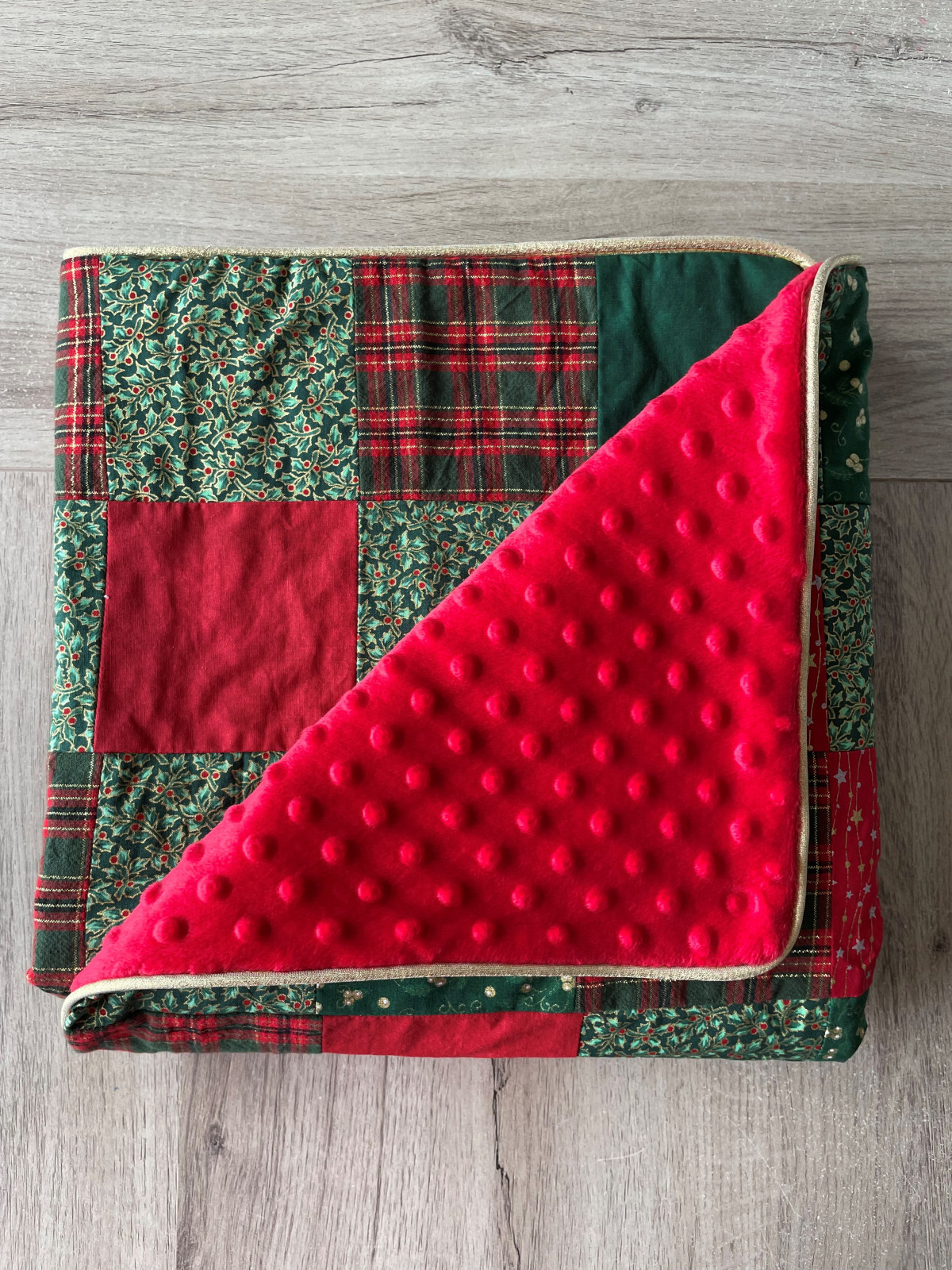 Couverture patchwork unique 100 carrés cousus main