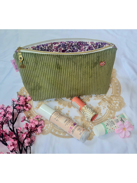 Grande trousse en velours côtelé vert