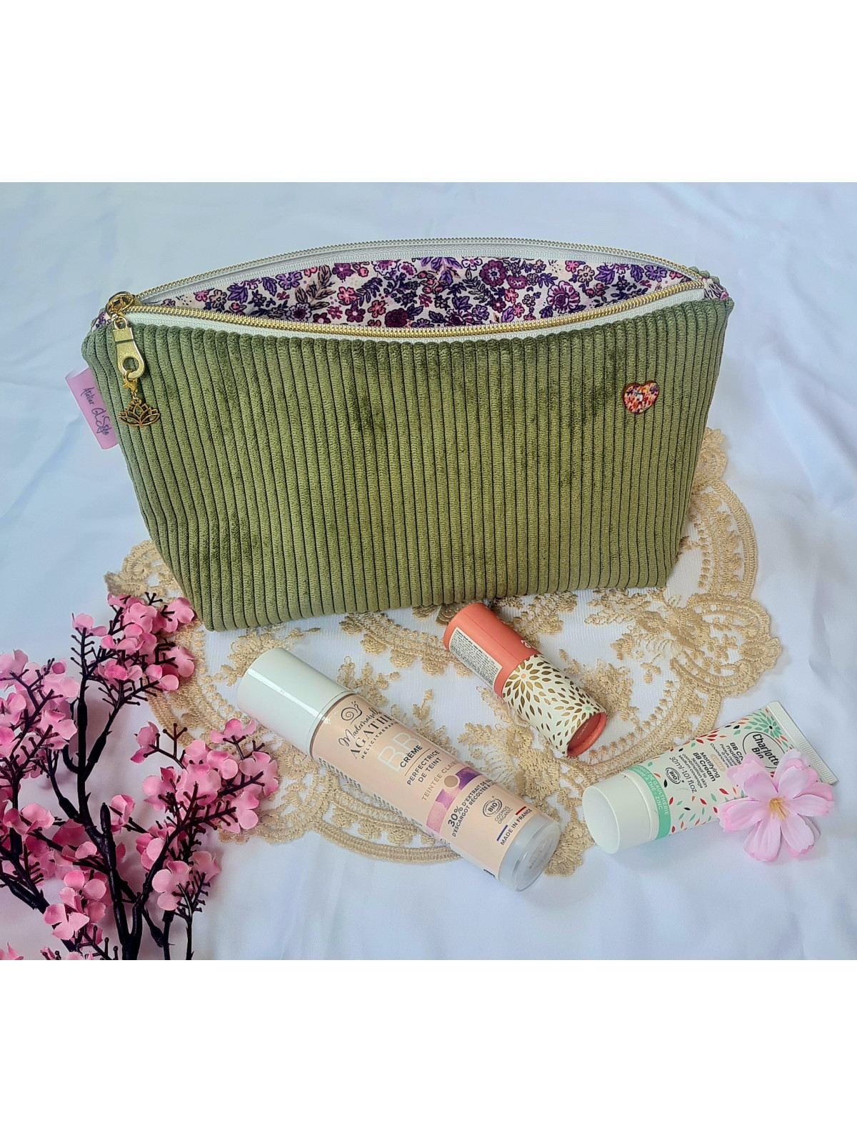 Grande trousse en velours côtelé vert