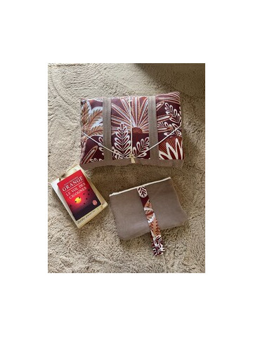 Lot cocooning, coussin de lecture et pochette à livre.