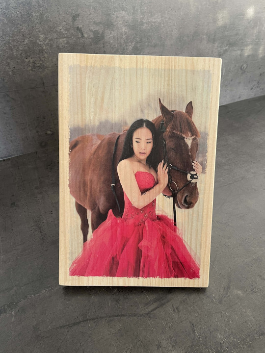 Photo sur bois femme et son cheval 20 x 30 cm