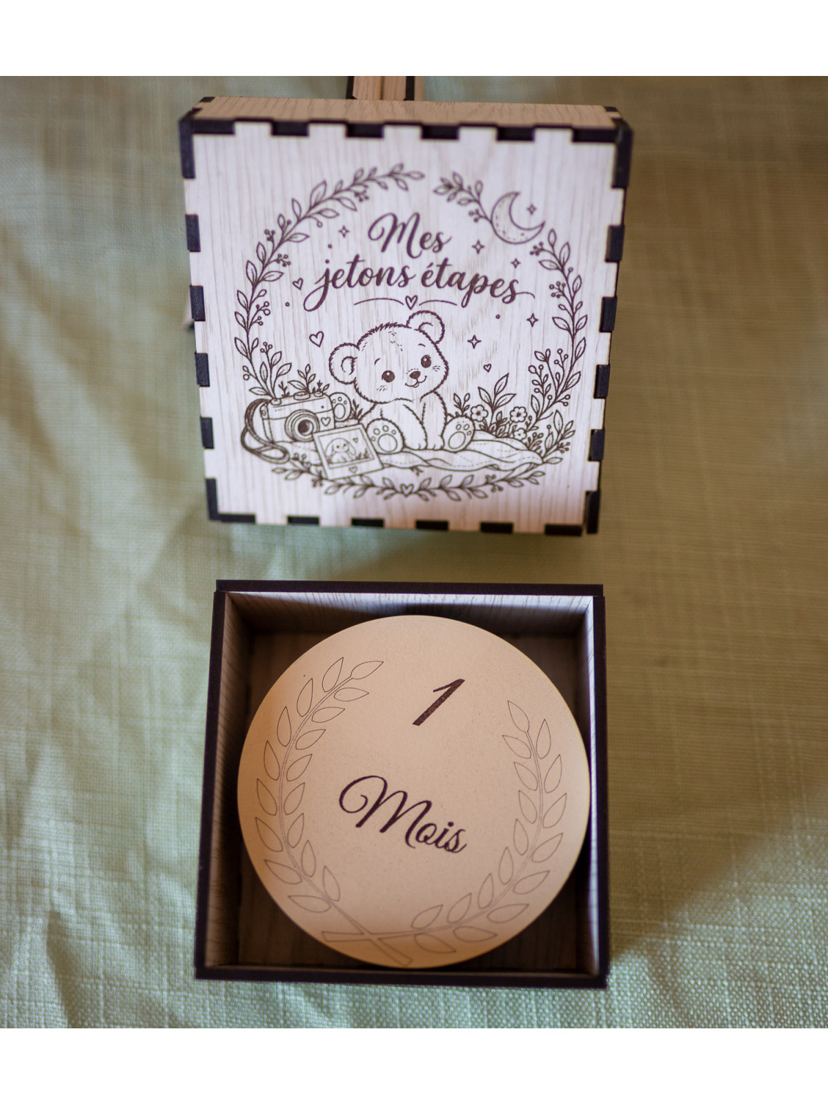 Jetons étapes bébé en bois – Coffret 12 mois | Avalenn Créations