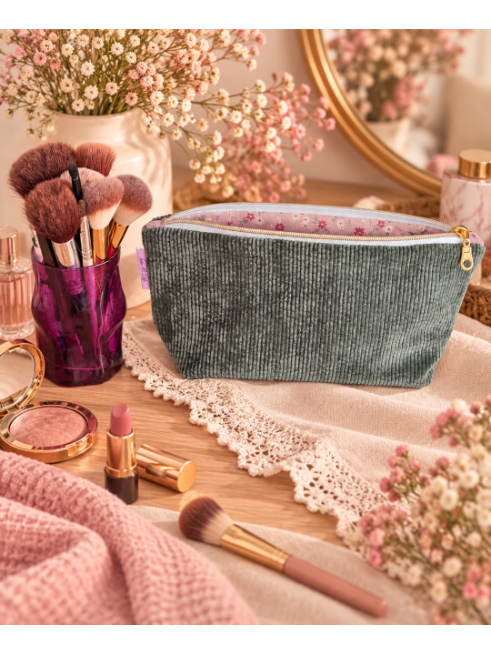 Trousse en velours côtelé