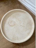 Grand plateau rond marbré beige 