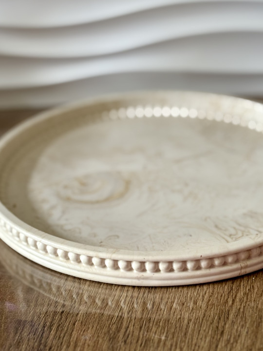 Grand plateau rond marbré beige 
