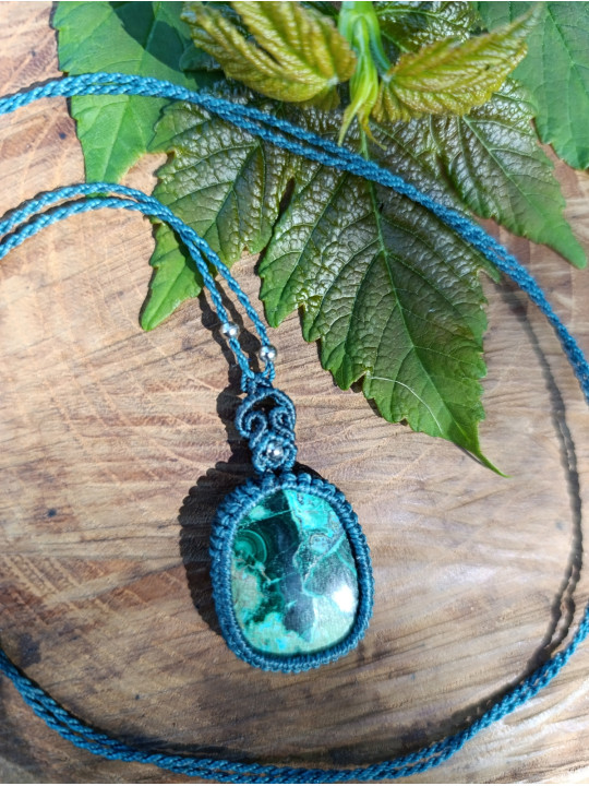 collier micromacramé pierre chrysocolle