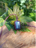 collier micromacramé pierre rubis kyanite
