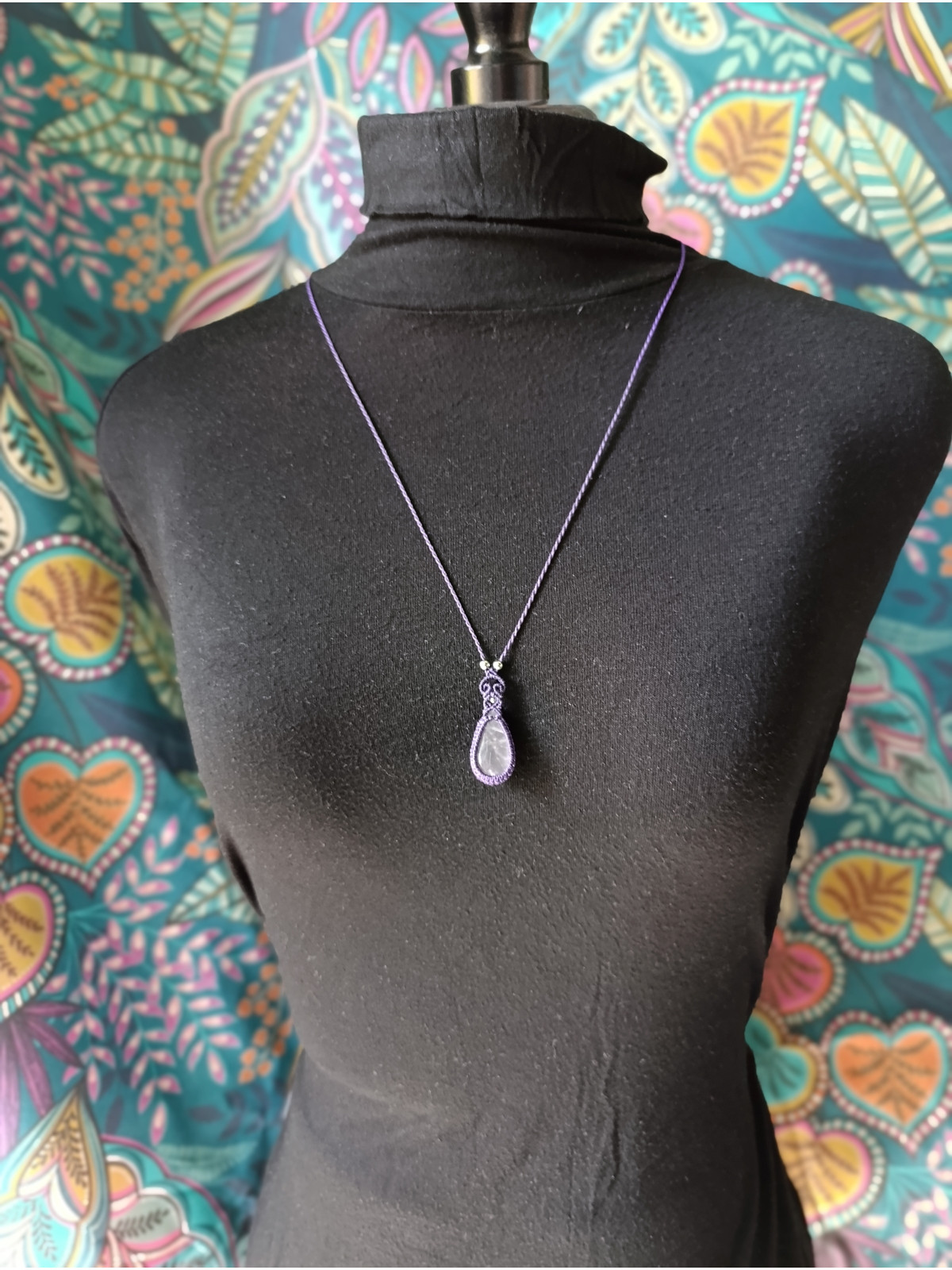 collier micromacramé pierre quartz rose