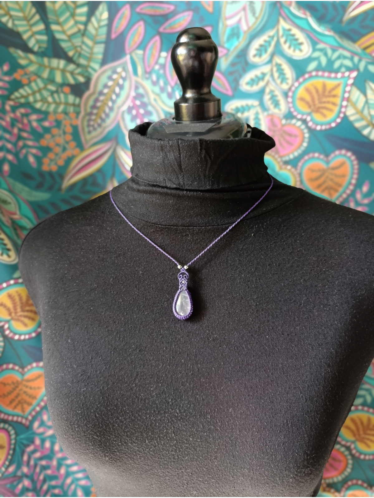 collier micromacramé pierre quartz rose