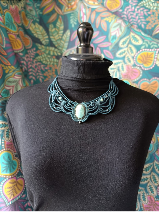 collier gorgone pierre amazonite
