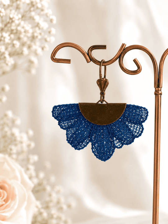 Boucles d’oreilles fleur bleue bohème chic – Bijoux romantiques légers