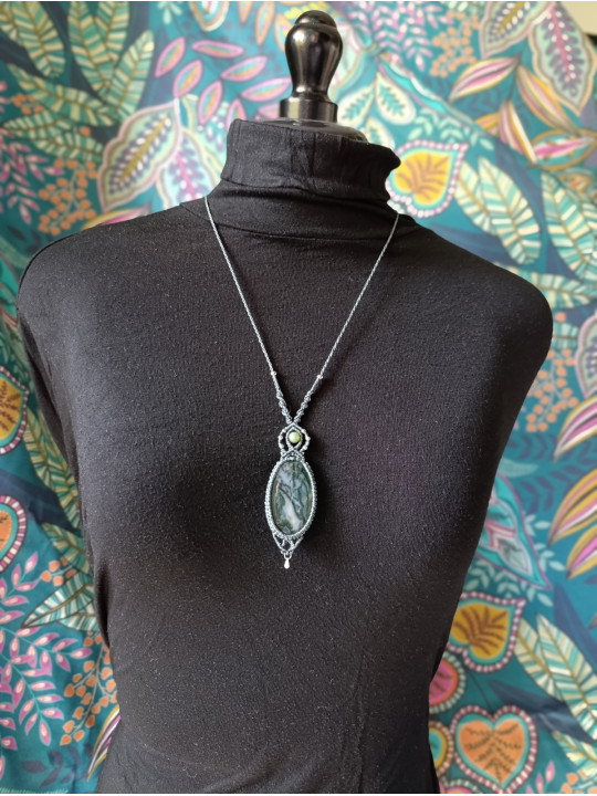 collier micromacramé pierre agate mousse