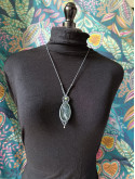 collier micromacramé pierre agate mousse