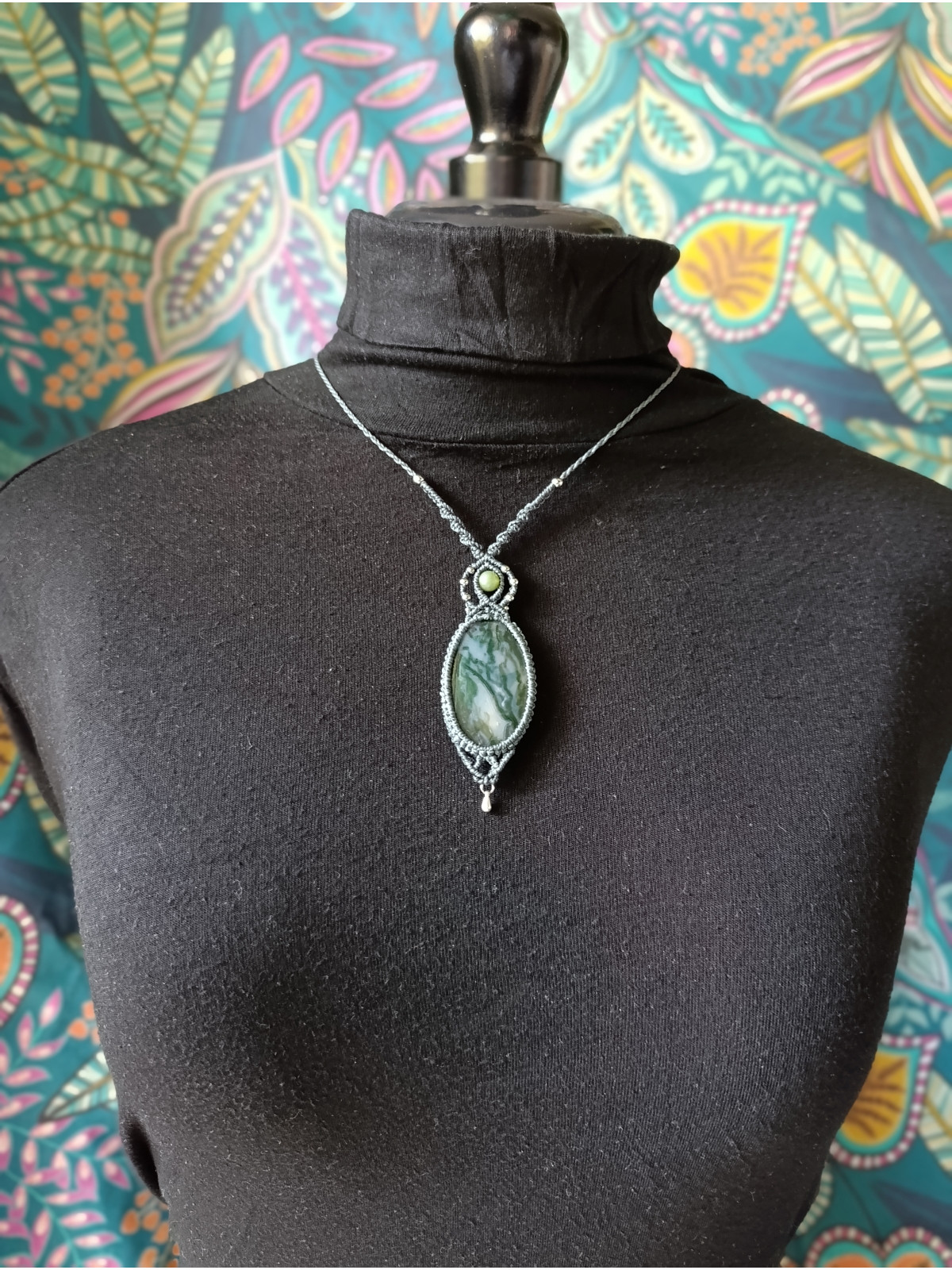 collier micromacramé pierre agate mousse