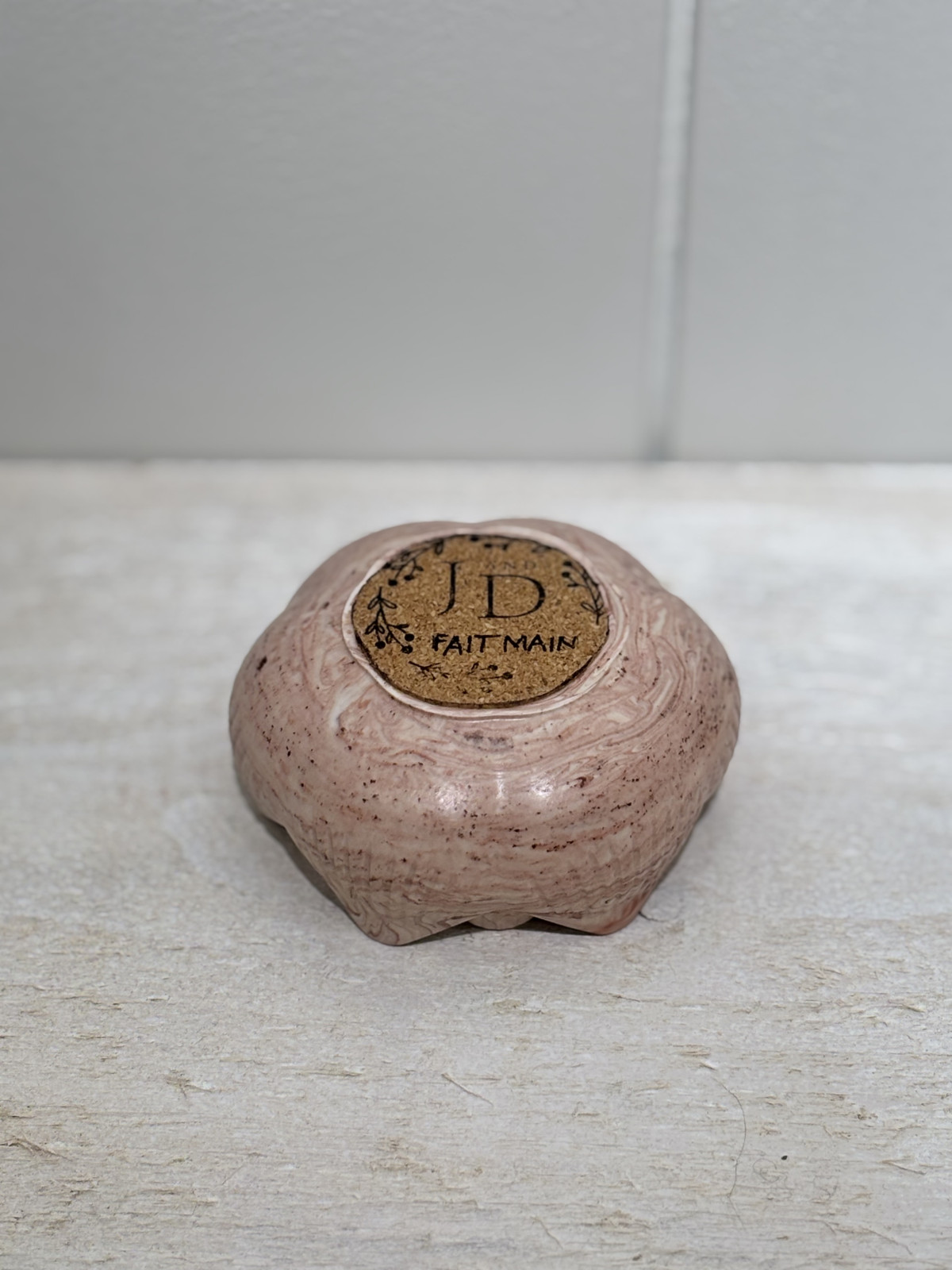 Bougeoir nénuphar marbré rouge 