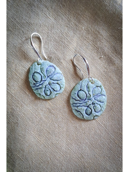 Boucles d’oreilles pistache en argile polymère et argent sterling