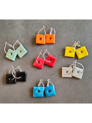 Boucles d'oreilles carrées en céramique émaillée