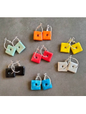 Boucles d'oreilles carrées en céramique émaillée