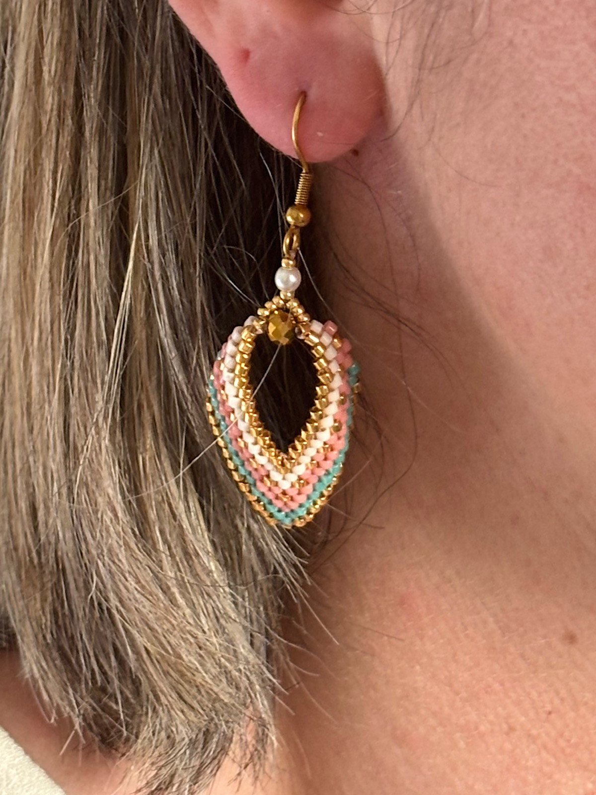 Boucles d'oreilles gouttes tissées en perles Miyuki