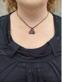 Collier Triskel modelé à la main 