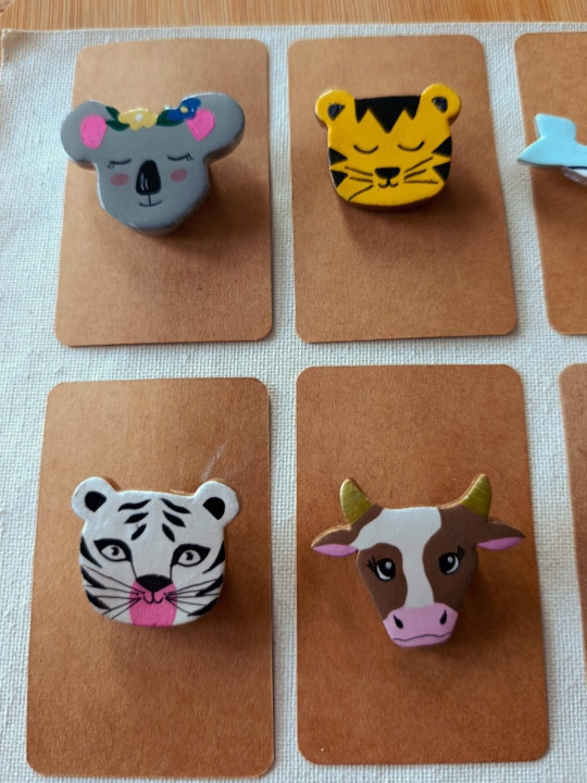 Broches animaux en argile 