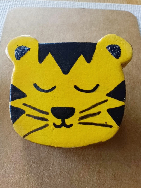 Broches animaux en argile 