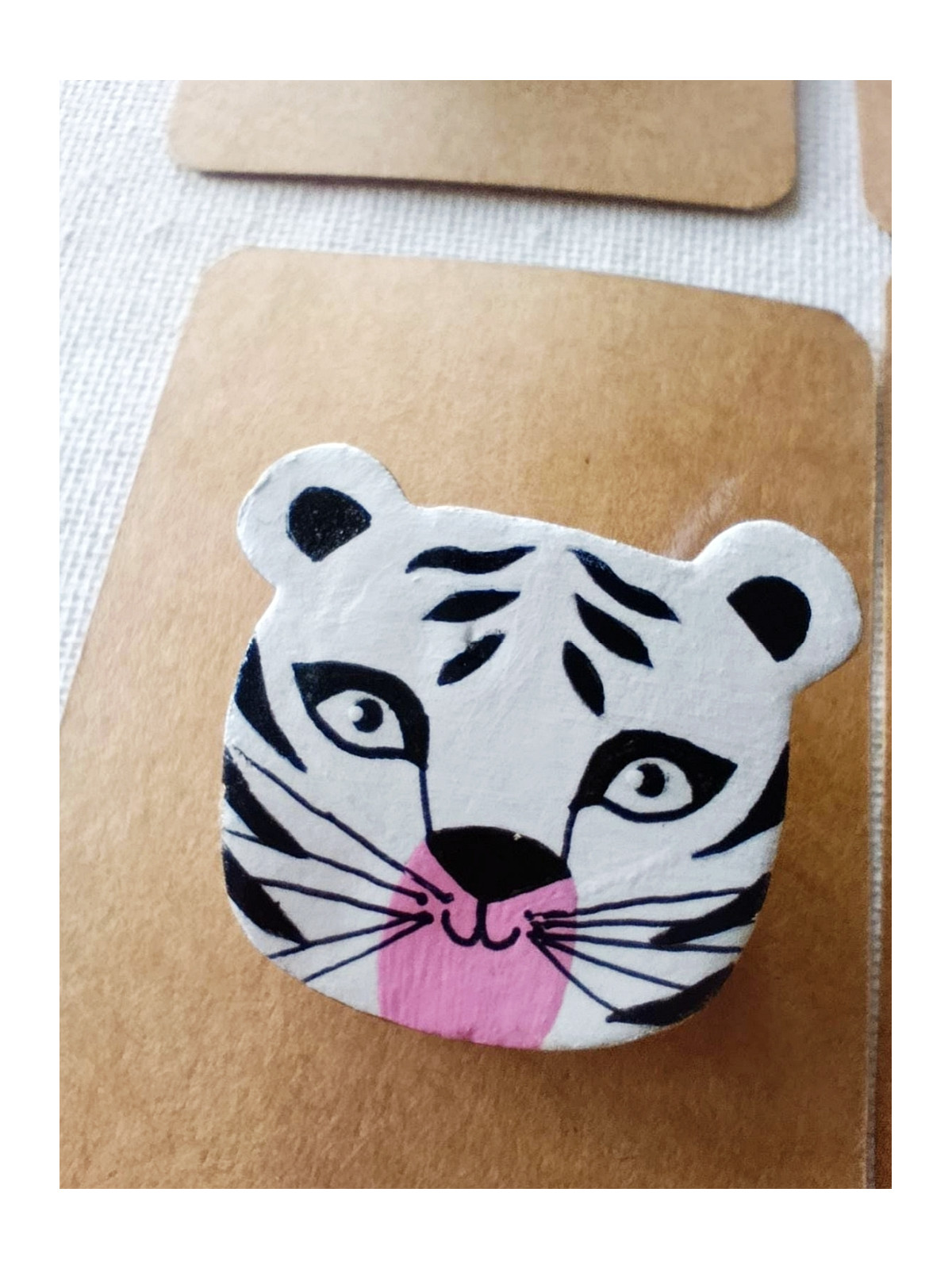 Broches animaux en argile 