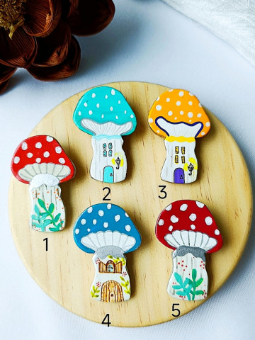 broche champignon peint à la main