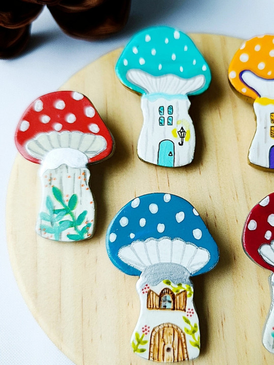 broche champignon peint à la main
