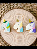 broche licorne en argile peint à la main