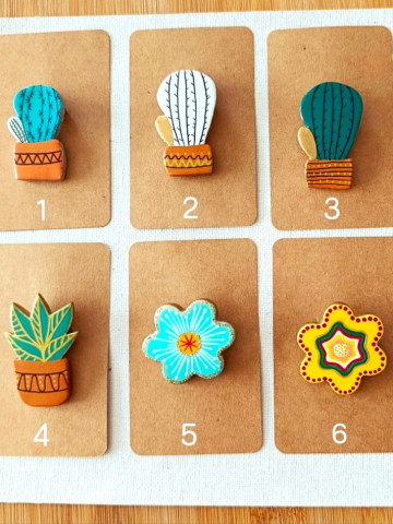 Broche fleur et cactus