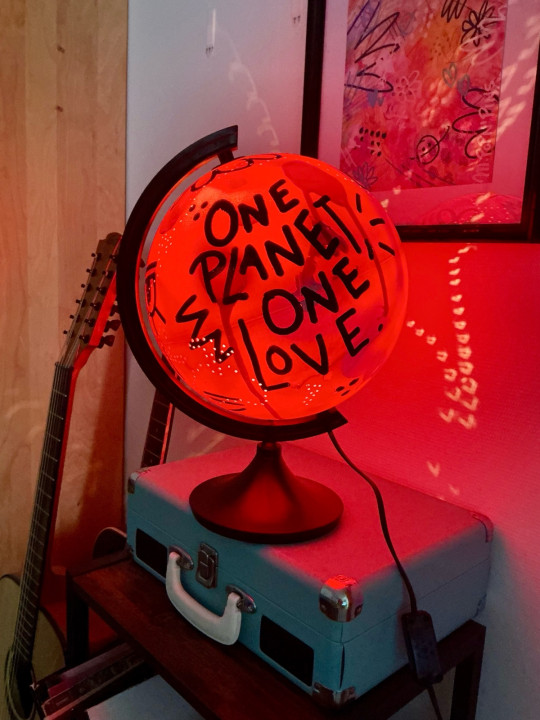 One planet, One love