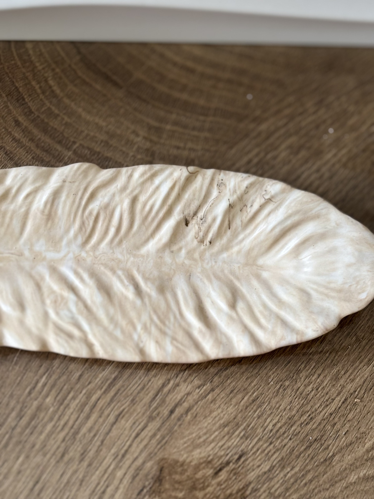 Vide-poche plume marbré beige