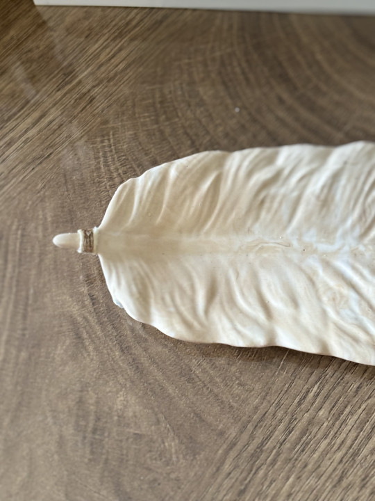 Vide-poche plume marbré beige