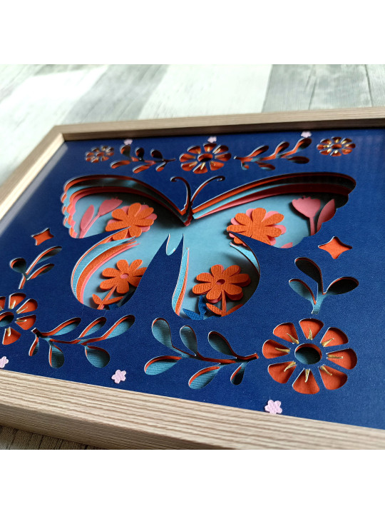 Cadre 3D papillon folk